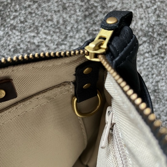 Ellie Jane Etsy Joey Crossbody Bag Black Leather - Picture 6 of 7